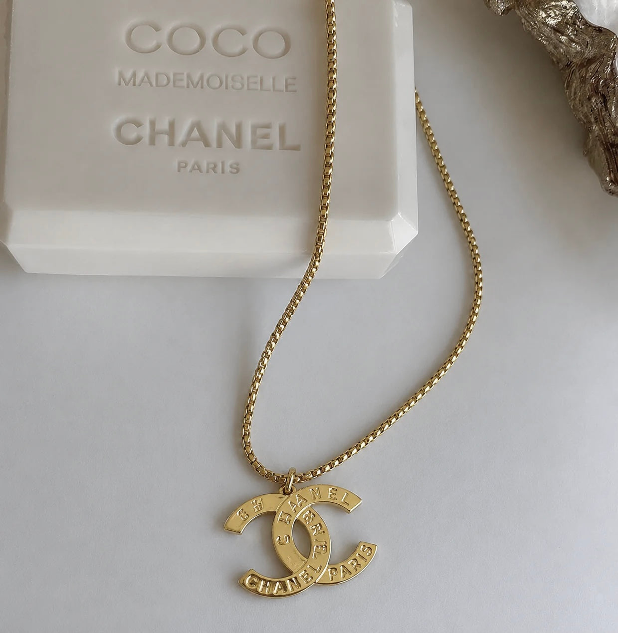 CHANEL CC PENDANT NECKLACE